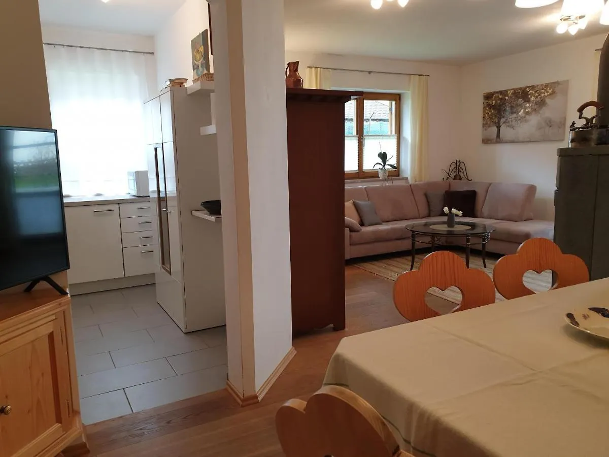 Evelyn - Haus Karwendel, Ferienwohnung Mittenwald 0*,